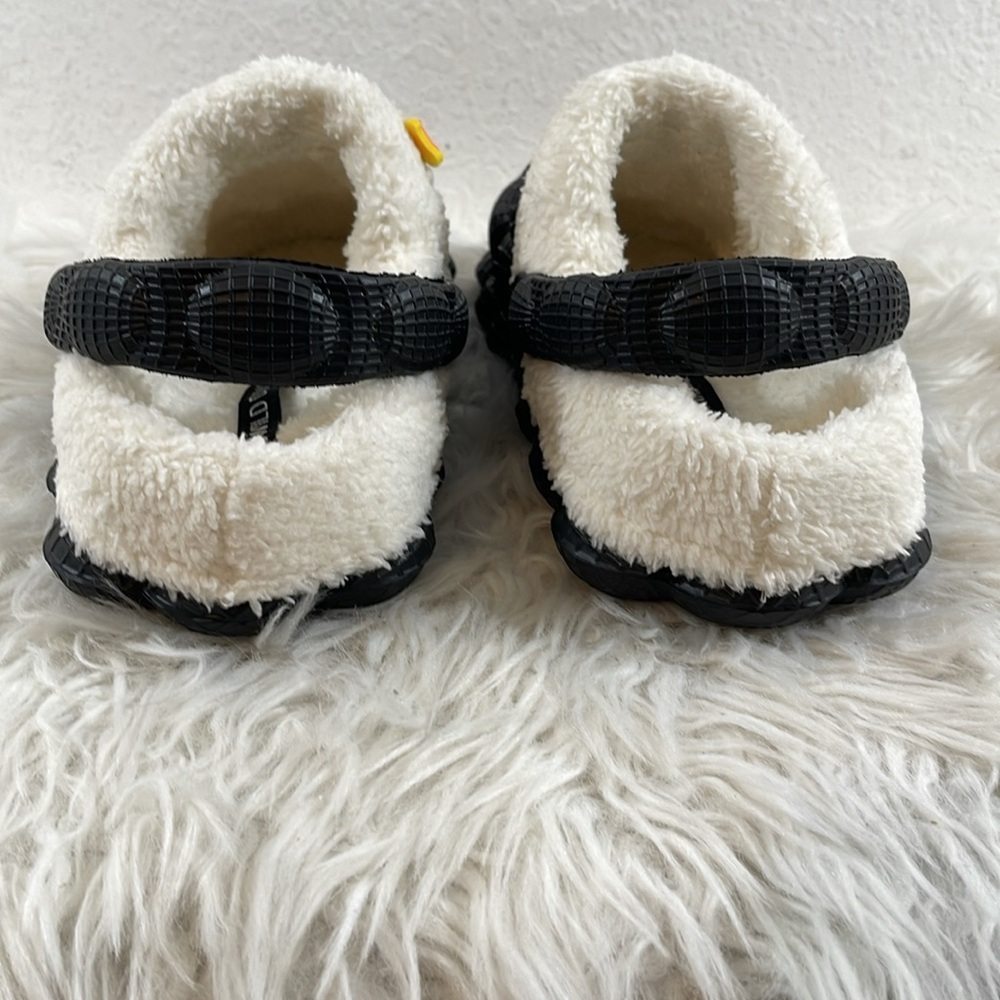 WILD DIVA Lounge Unique Fleece Lined Black Bubble Clogs with Fun Charms Size 11 - Picture 4 of 11